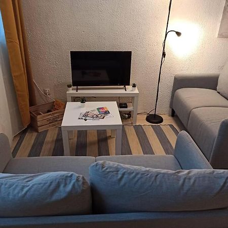 オランジュ Chez Mylene Et J-Pヴィラ エクステリア 写真